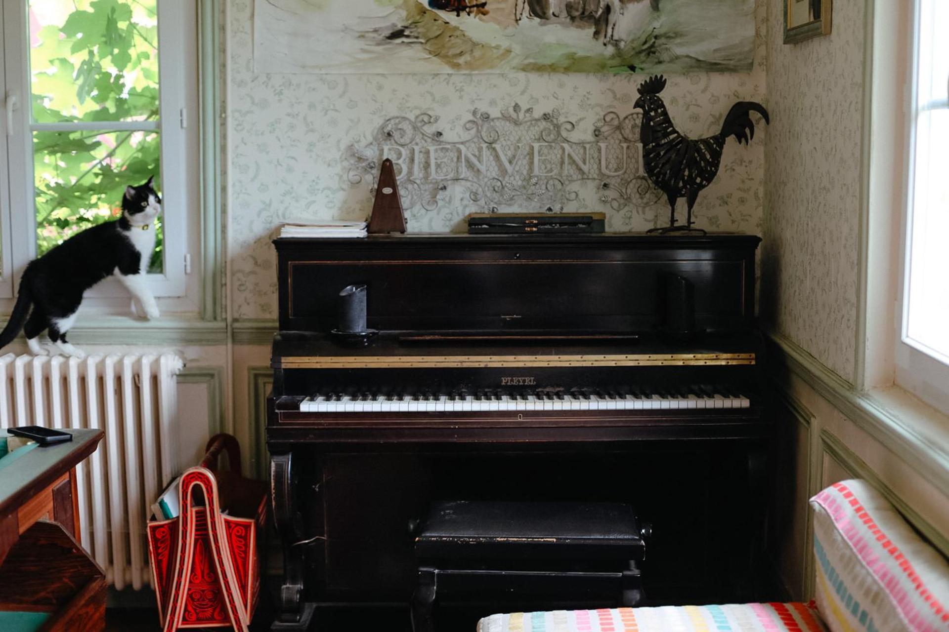 La Tourelle Bed & Breakfast Vascoeuil Bagian luar foto