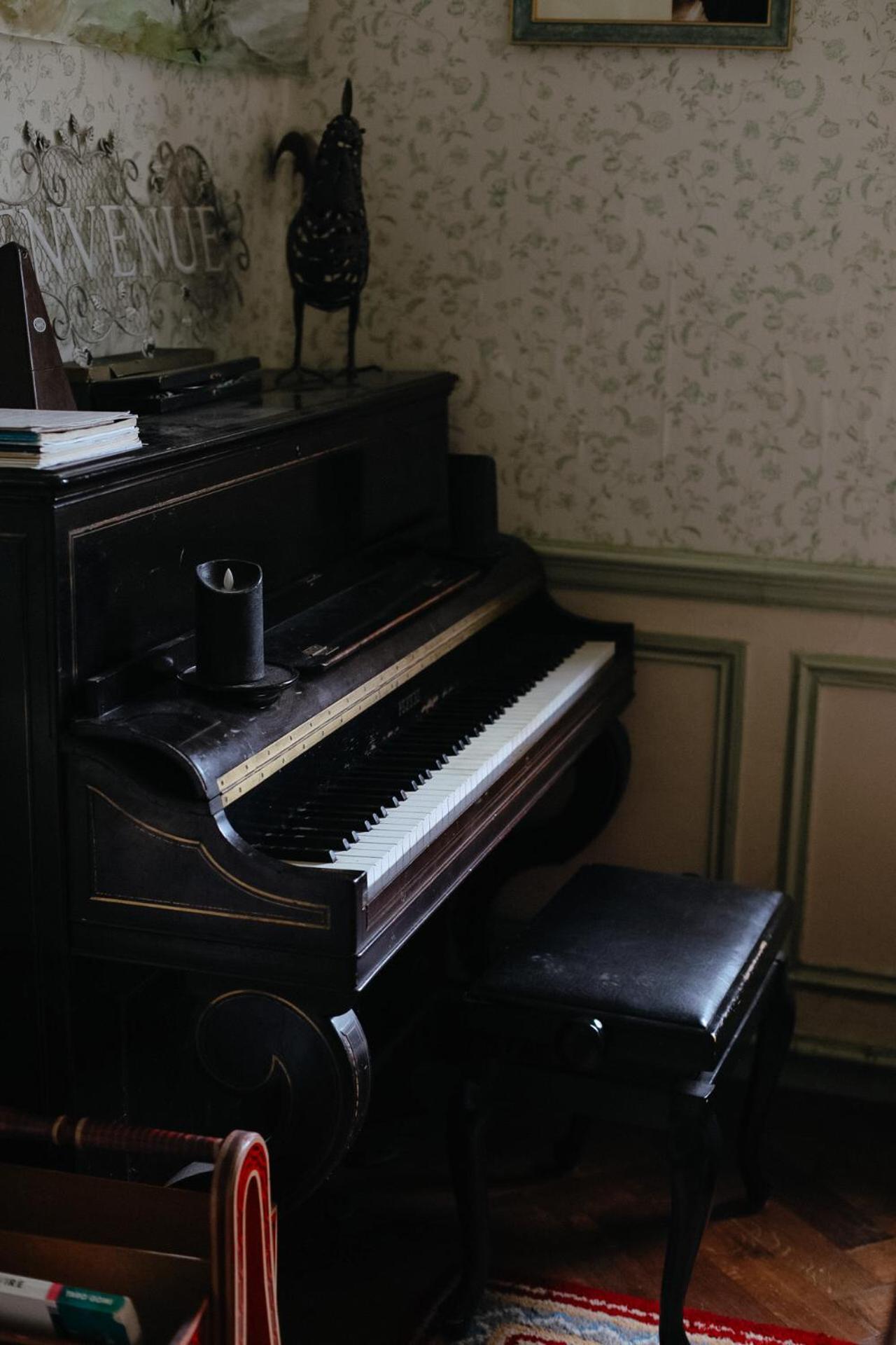 La Tourelle Bed & Breakfast Vascoeuil Bagian luar foto