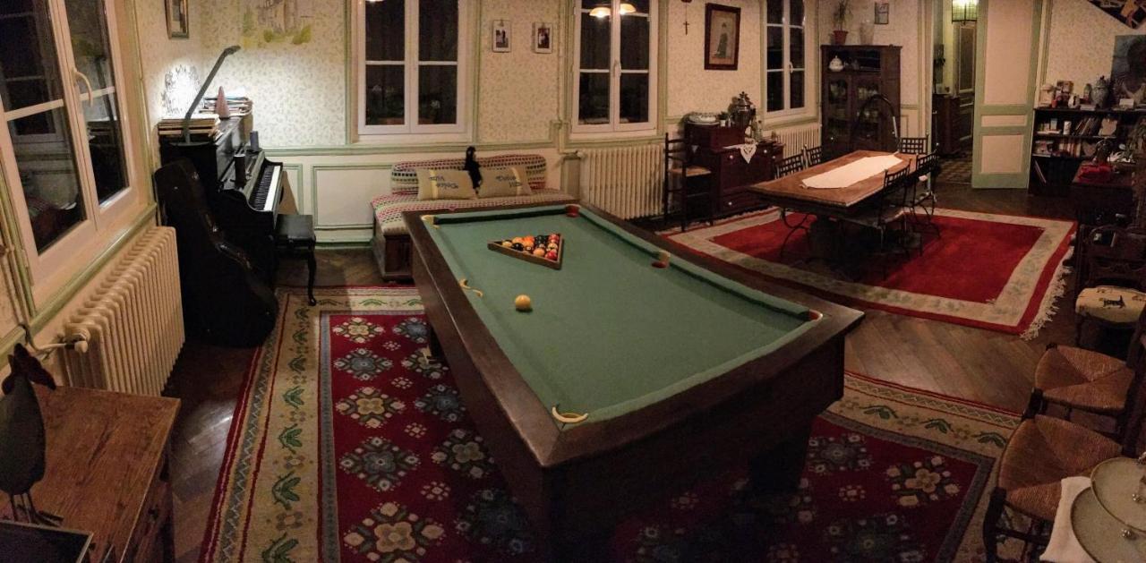La Tourelle Bed & Breakfast Vascoeuil Bagian luar foto